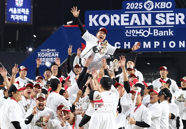 “박해민, LG 떠난다고? 문보경 ‘다른 팀 가기만 해봐!’ 폭탄 발언에 현장 초토화!”