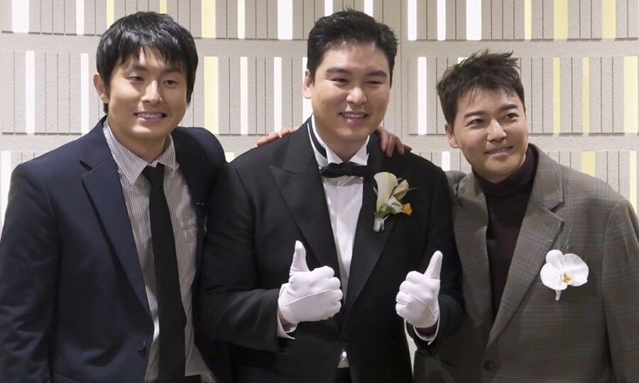 <b>이장우</b><b>조혜원</b> 초호화 <b>결혼식</b> 첫 공개…전현무, 생애 첫 주례에 "미치...