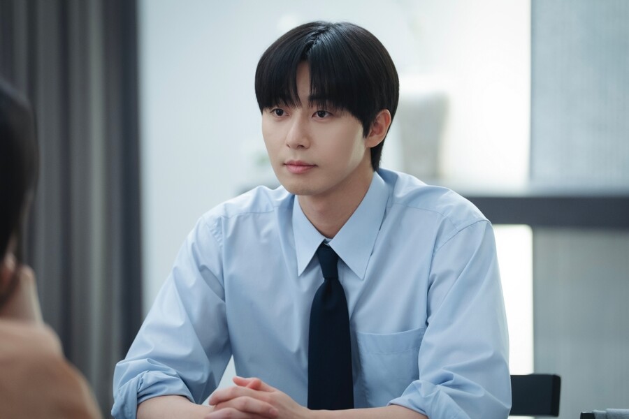 <b>박서준</b>, 로맨스 킹의 귀환…'<b>경도를</b> 기다리며'서 '인생캐' 탄생 예감