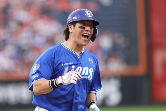 "(강)민호 형, 삼성 정말 사랑한다"…구자욱, 역대 최초 4번째 FA 선배에게 "잔류 약속" 받아냈다