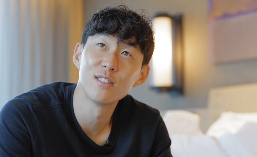 'SON은 남겠지' 모두 틀렸다…<b>손흥민</b> 진솔 고백 "유로파 우승 직후 떠나...