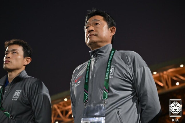 망했다, "韓 축구, 중국보다 실력 떨어져" 사우디에 0-4 패, 우즈벡 0-2 패…4강 진출해도 '사상 최악의 평가'