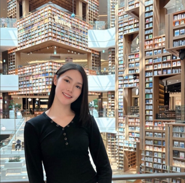 "안세영도 이 나이에 터졌다"…천위페이 식은땀 쥐게 한 19살 '태국 배드민턴 요정'→中 언론 "안세영 계보 유력" 극찬