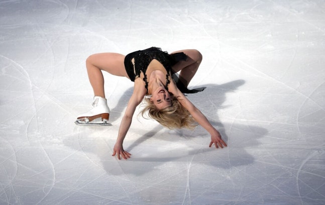 "사실 지금 생리 중, 이런 의상 입는 것 힘들어"...美 피겨 금메달리스트의 고충