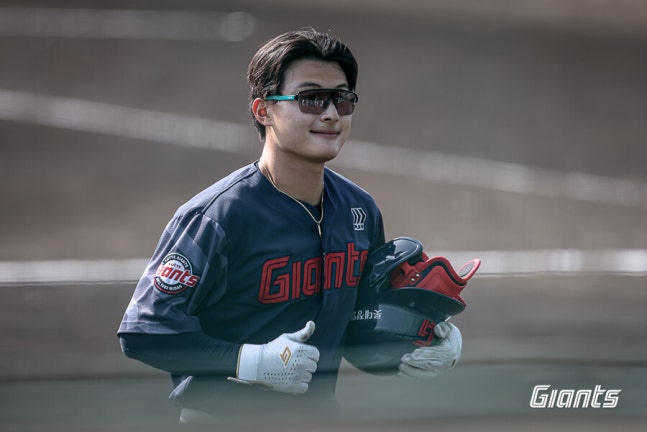 롯데 충격의 불법도박 사태…윤동희도 반성하고 다짐했다 "야구만 잘하면 되는 시대 아냐"