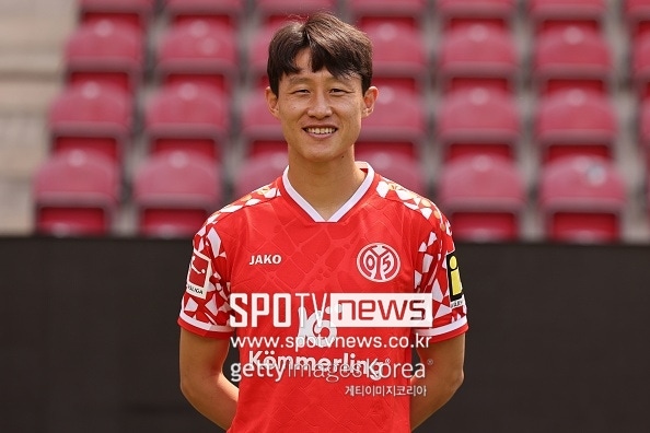 [공식발표] 역대급 대진 떴다, 韓 축구 역사상 첫 우승 가능…손흥민 국가대표 '절친' 이재성 컨퍼런스리그 꽃길, '마인츠 vs 올로모우츠' 16강 성사