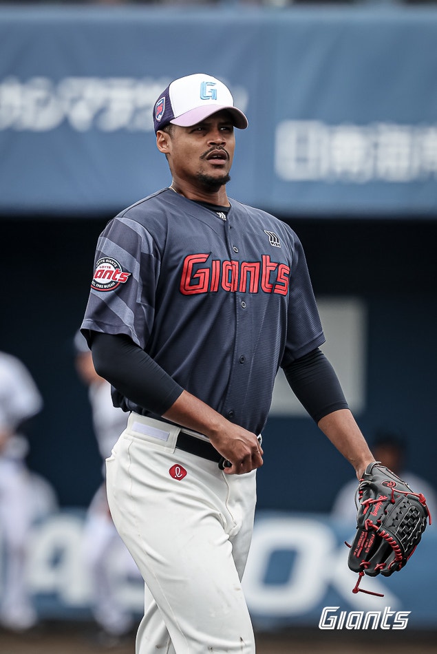 '18-0' 한화 완파한 타선을 이렇게 간단히? KKKK 퍼펙트 피칭, 롯데 157km 에이스 예사롭지 않다