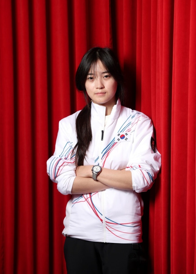 [오피셜] 韓 설상 대형사건! 최가온, 또 일 냈다...2025-26시즌 챔피언 등극, 하프파이프 최강자로 '우뚝'