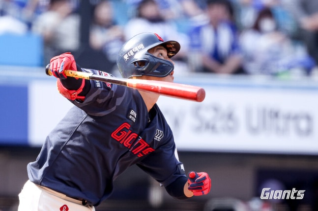 '50억' 노진혁의 폭주, 롯데 안타-타율 1위라니…복귀 앞둔 한동희, 김태형 감독 행복한 고민 시작되나