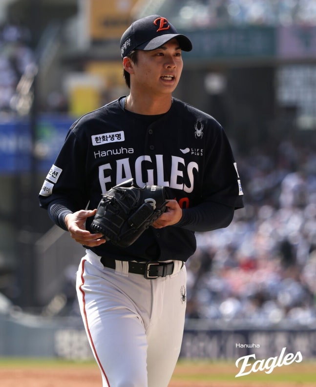 '대만에서 온 좌완특급 미쳤다' 한화 연이틀 승리, 왕옌청 벌써 2승 수확…두산 충격 4연패 [잠실 게임노트]
