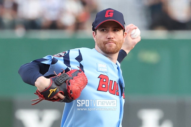 [오피셜] 드디어 기회 왔다! 前 롯데 좌승사자, 전격 콜업→5년 만에 ML 마운드 밟는다