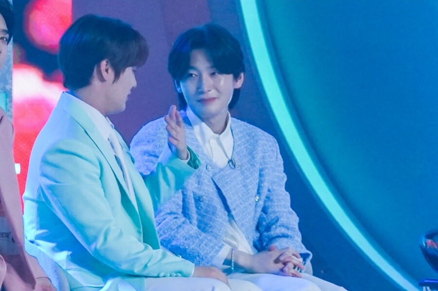 김용빈 "공황장애로 노래 못하던 시절 떠올라"…윤태화X<b>현대화</b> 무대에 ...