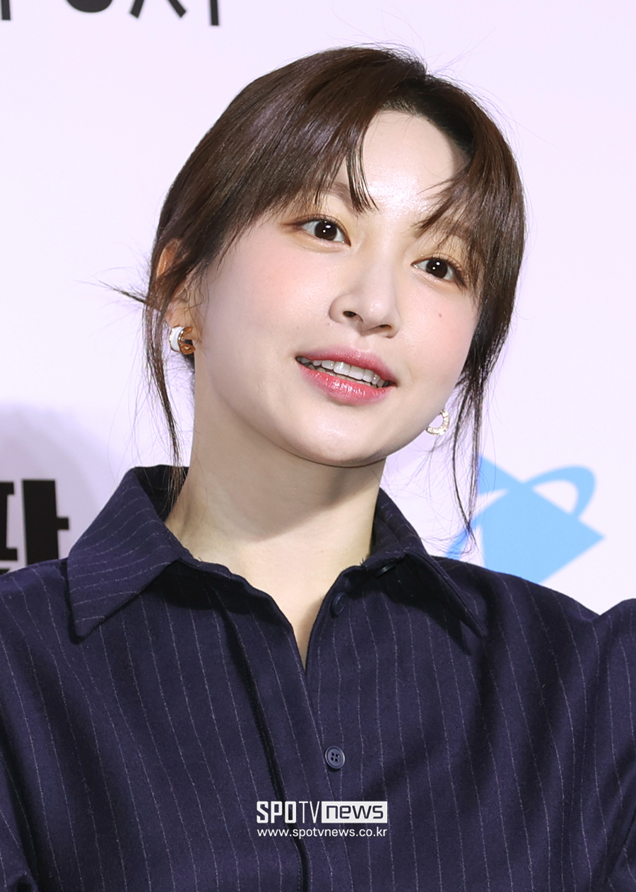 '양재웅' <b>하니</b>, 3년 만에 안방극장 <b>복귀</b>…'사랑이 온다'서 하석진과 호...