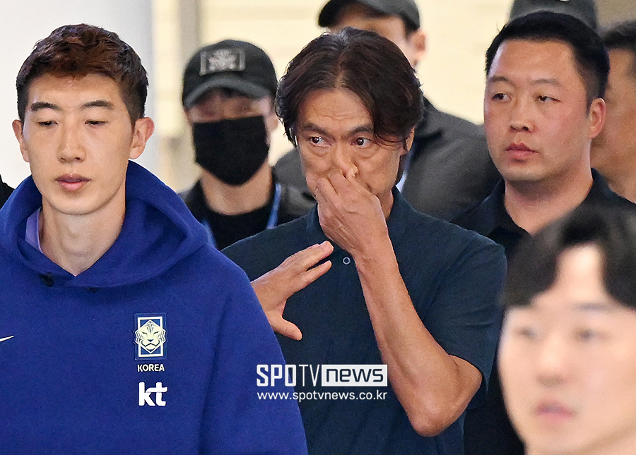 "살해 위협 도피" "청문회 나와야" 日, 홍명보 사태 전 세계에 알려지자.한국 축구 향한 걱정인가 "대체 누가 감독하려고 하겠나"