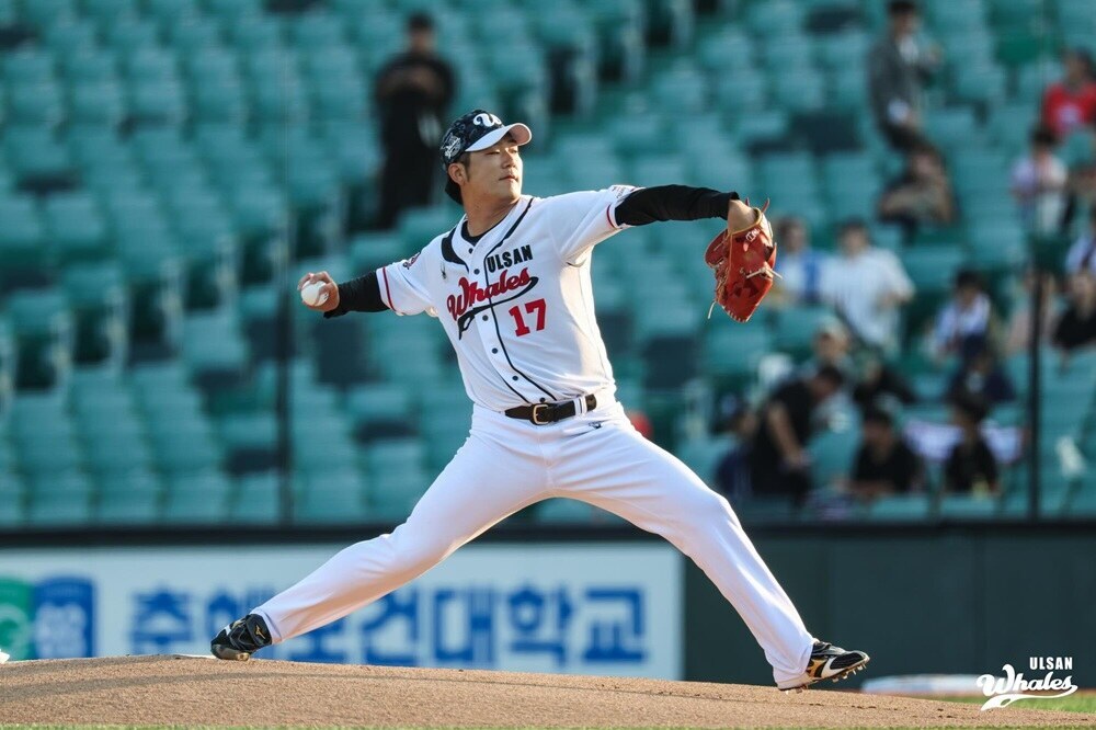 <b>LG</b>-<b>울산</b>이 무슨 죄? 말 바꾼 KBO→<b>LG</b>, <b>울산 오카다</b> 영입 <b>무산</b>…"사과의 ...