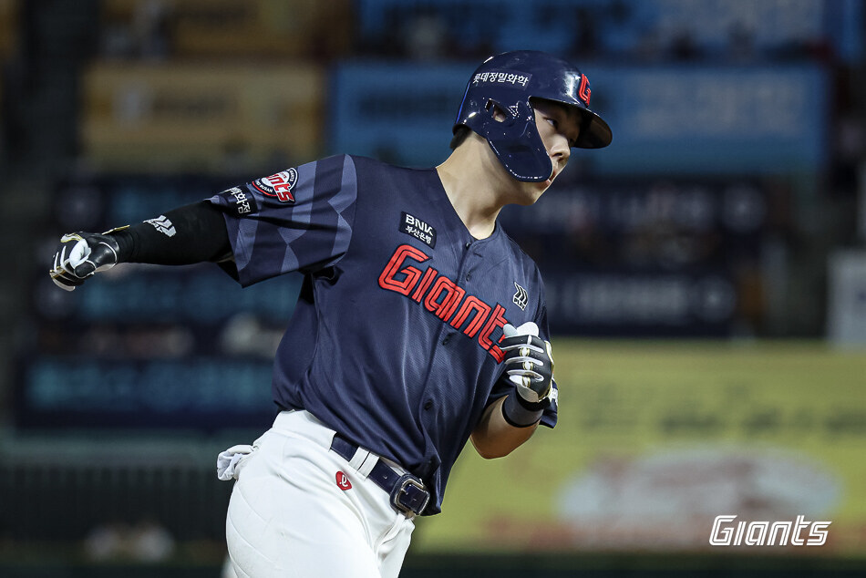 1441일 만에 홈런-홈런-홈런-홈런-홈런 대폭발+엘빈 7승 수확! 롯데 드디...