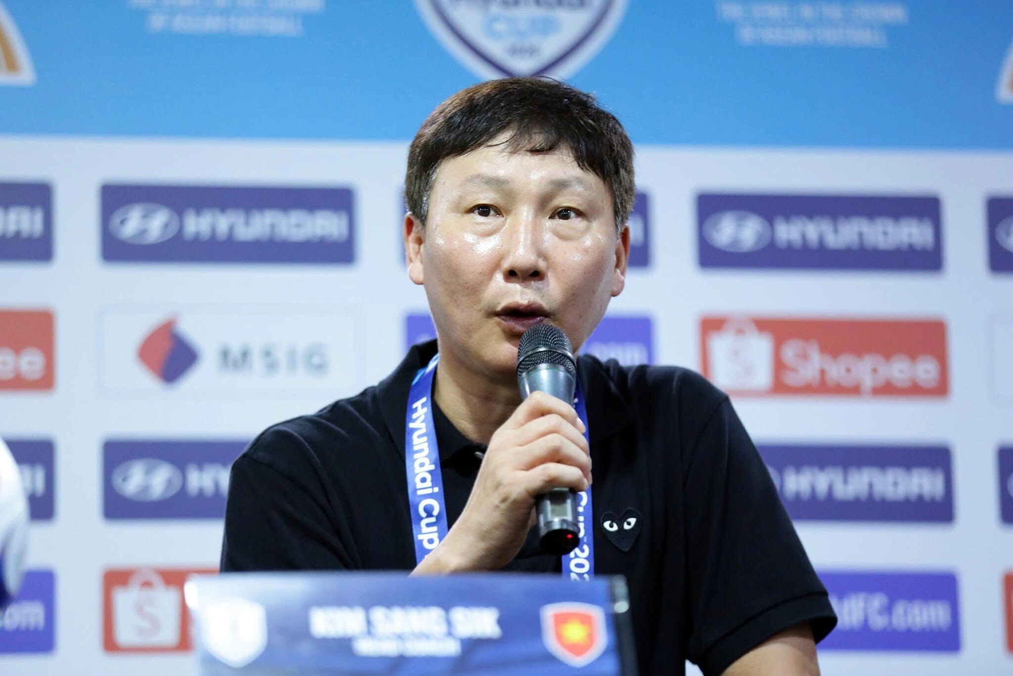 ‘쌀딩크 박항서까지 넘었다!’ 김상식 매직, <b>베트남</b> 23G 연속 무패 대기...
