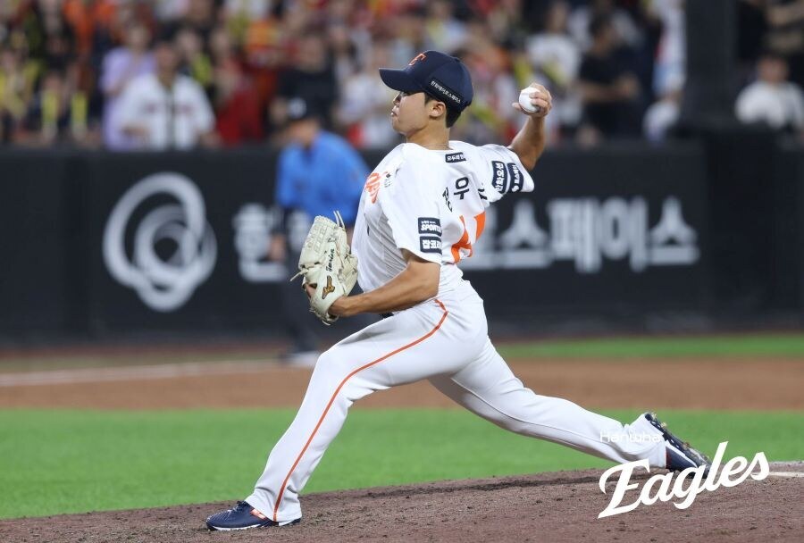 패배 속 <b>한화</b> 위안, 김경문도 “괜찮았다” 끄덕거렸다… 주전 대거 선...