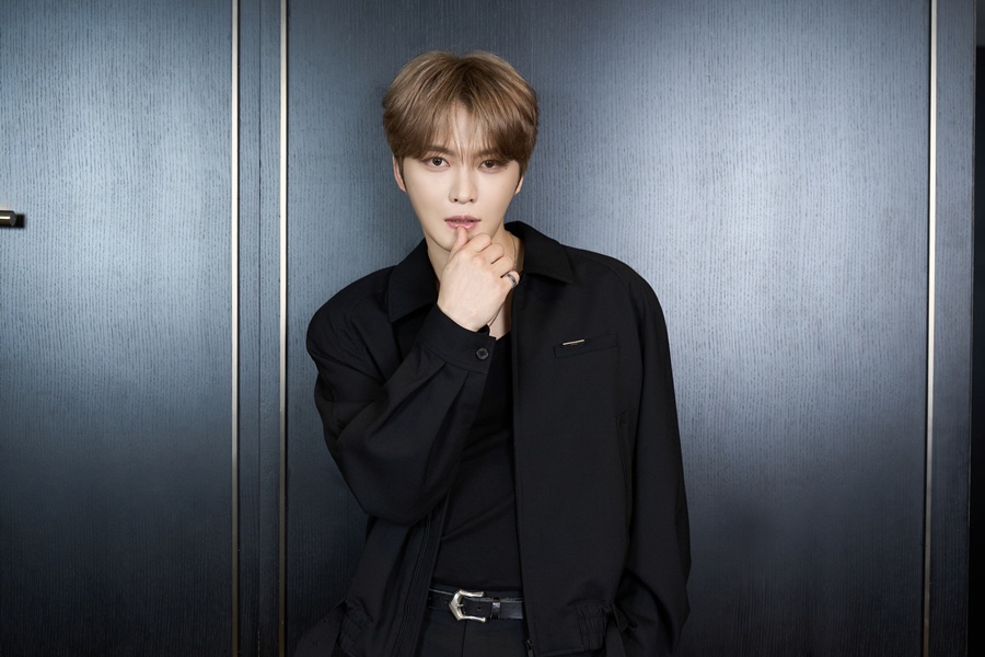 동방신기 탈퇴 후 처음…<b>김재중</b>, 18년 만에 '<b>뮤직뱅크</b>' <b>출연</b>