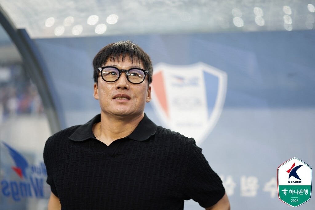 [SPO 현장] '승리하면 2위와 승점 8점 차' <b>수원</b> <b>이정효</b> 감독은 경계..."아...