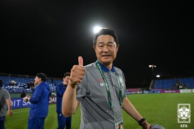 [오피셜] "홍명보보다 더 큰 재앙 올 수도" 팬들 우려→이번에는 선수 ...