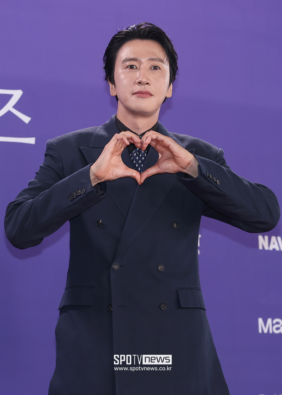 <b>이광수</b>, 팬 소통 입성 하루만에 터졌다…'아시아 프린스'서 '<b>버블</b> 프린스...