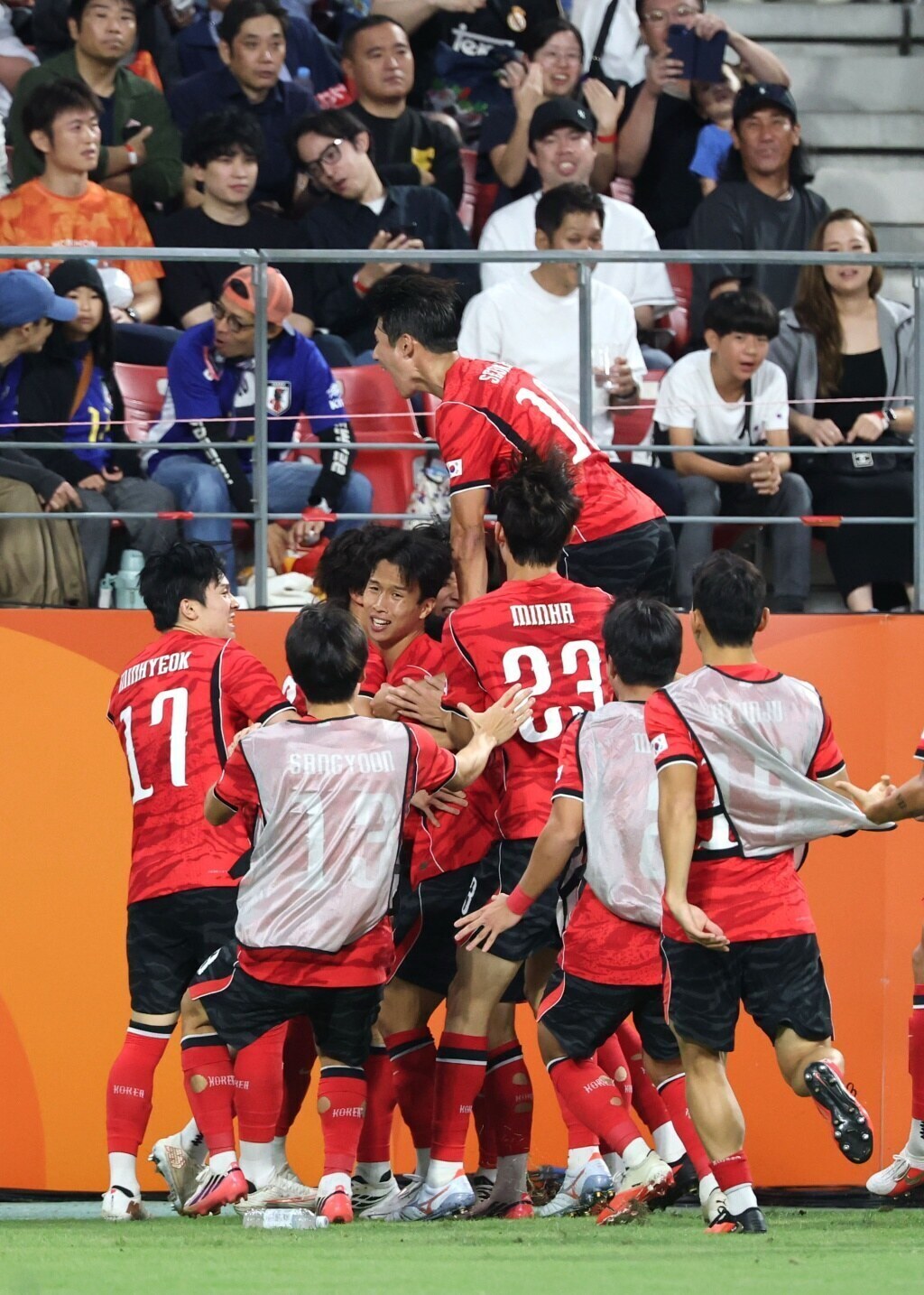 [현장 REVIEW] '<b>양민혁</b>-배준호 군면제 확정!' 金金金金 한국 축구 AG 4연...