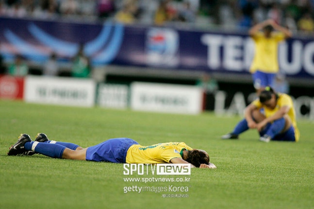 ▲ 영국 정론지 '가디언'은 13일 "전 세계 여자 축구선수의 약 절반이 경제적 부담과 심리적 스트레스로 조기 은퇴를 고려하고 있다"며 "응답자의 57%는 정신건강 문제를 경험한 것으로 나타났다"고 보도했다.