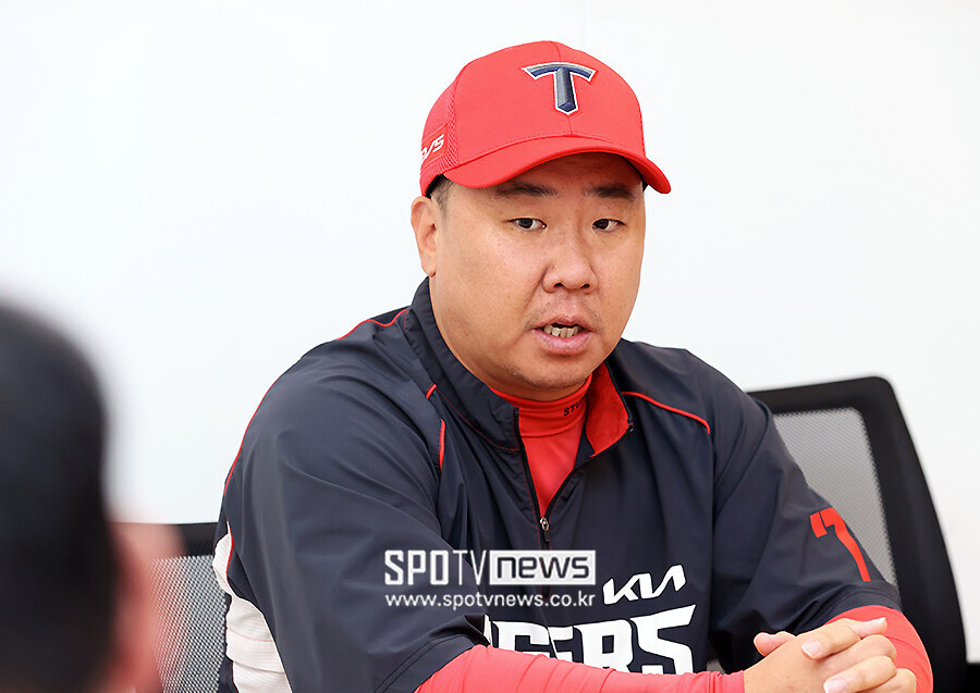 <b>이범호</b> 여기서 끝내고 싶구나, "시라카와 조기 교체 가능"…<b>김호령</b> OUT→...
