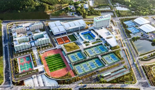 후베이성 테니스 학교 전경. 바이두닷컴
