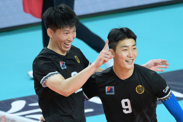 '전역' 황택의·임재영 <b>V리그</b> 복귀...KB손보·대한항공 '천군만마' [춘추...