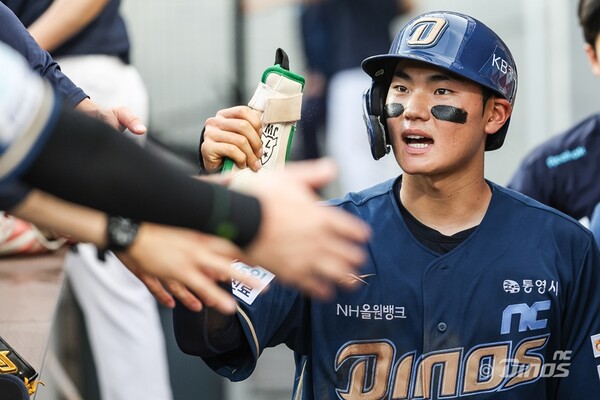 다이노스 네버다이! 1회부터 4실점+상대 선발 고영표, 최악의 조건 딛고 타선 대폭발 9대 4 대역전승 [스춘 리뷰]