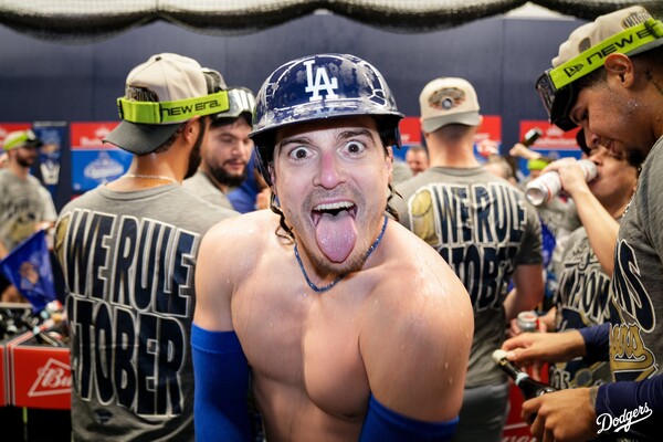 다저스 우승은 돈 때문? 커쇼의 일침! “정신력·투지·희생은 돈으로 못 산다” 월드시리즈 2연패의 진짜 비밀