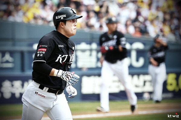"타율 6할 치고 있었는데..." KT 위즈 천군만마 돌아온다, 3루수 허경민 11일 1군 복귀 [수원 현장]