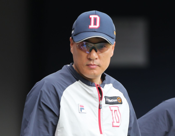 '국민타자' <b>이승엽</b>, <b>요미우리</b>에 사표 내고 떠났다...2주 뒤 귀국 예정, ...