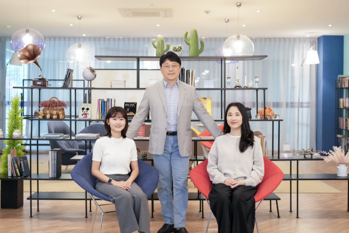 오존이 농촌 지역에 체류하는 양상을 포착한 울산과학기술원(UNIST) 연구진.왼쪽부터 김예진 연구원,<a href=