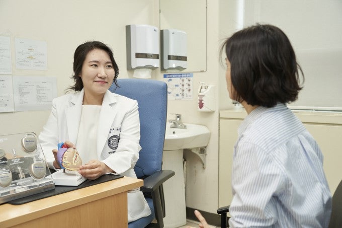 [헬스토크] 가슴 두근거림 반복된다면 '부정맥' 의심해야