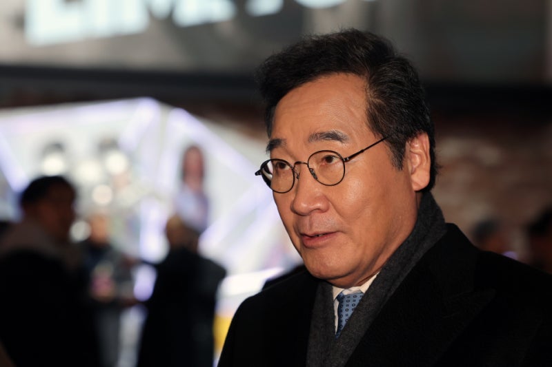 <b>이낙연</b> "<b>이재명 사퇴</b>하면 대화 용의…연말까지 시간 주겠다"
