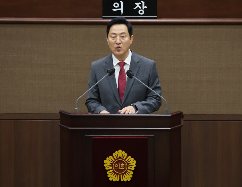 <b>오세훈</b> "<b>경기도</b>, 기후동행카드 참여 거부…손바닥으로 하늘 가려"