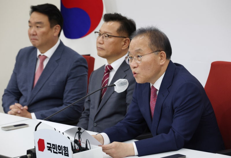 <b>윤재옥</b> "<b>6말7초 전대</b>가 총의…황우여, 상황 맞게 관리해줄 것 믿어"
