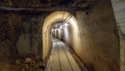 使徒礦山隧道在明治時期建造。yonhap新聞