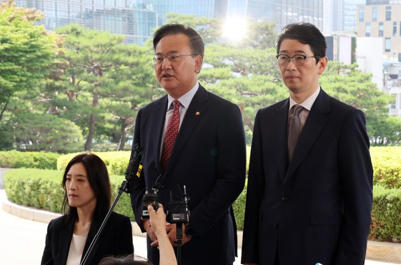 與<b>주진우</b>, '정청래 방지법' 대표발의…"<b>국회</b> 증인 모욕·협박시 형사처벌"