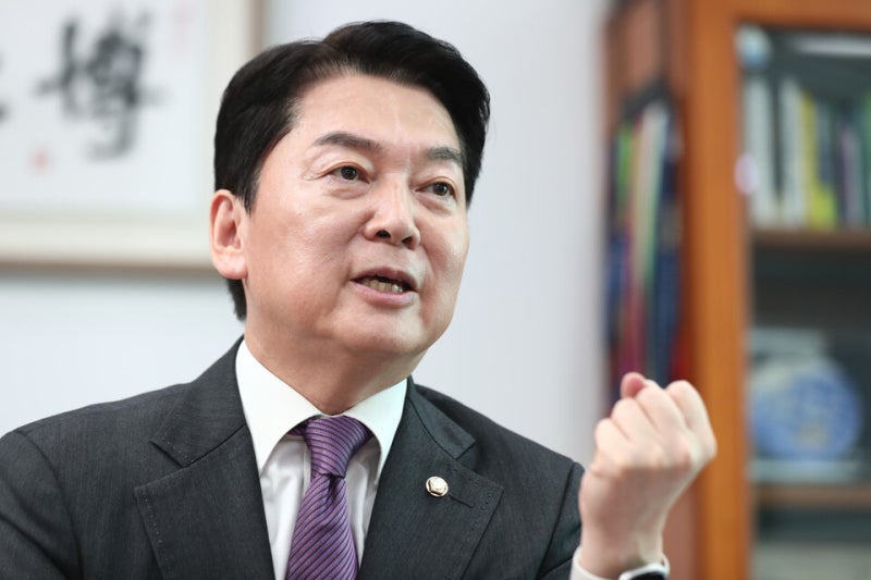 與, '<b>딥페이크</b> 성<b>범죄</b> 대응 특위' 가동…위원장에 4선 안철수