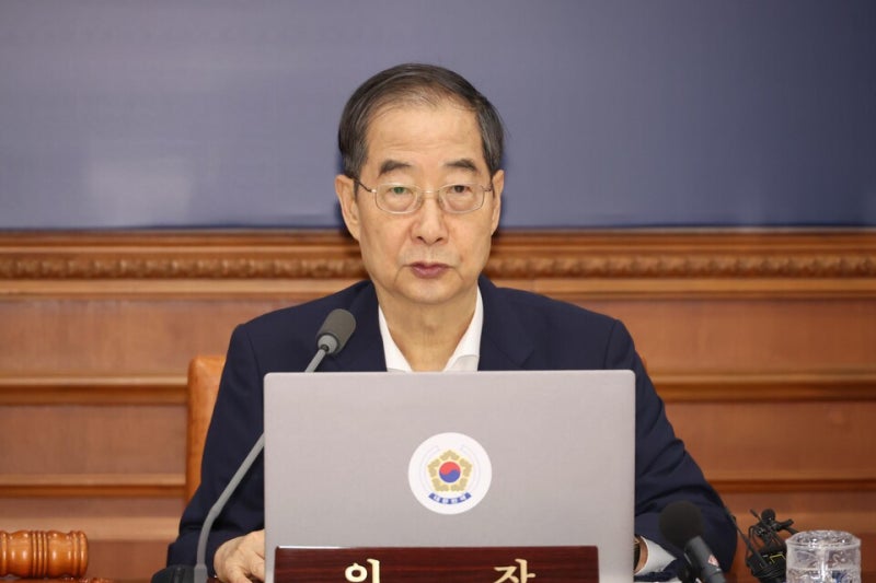 <b>한덕수</b> "추석 때 '응급실 대란' 없었다…의료개혁 더욱 박차"