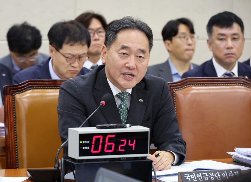<b>국민연금</b> "고려아연 분쟁, 장기적 수익률 측면에서 판단"