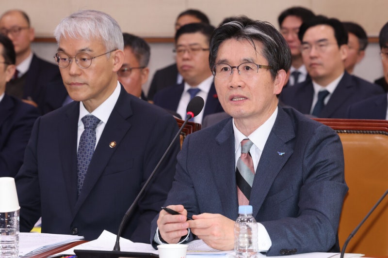 <b>검찰</b>, <b>공수처 이첩</b> 요구 거절…<b>공수처</b>장 "결론 도출 쉽지 않아"
