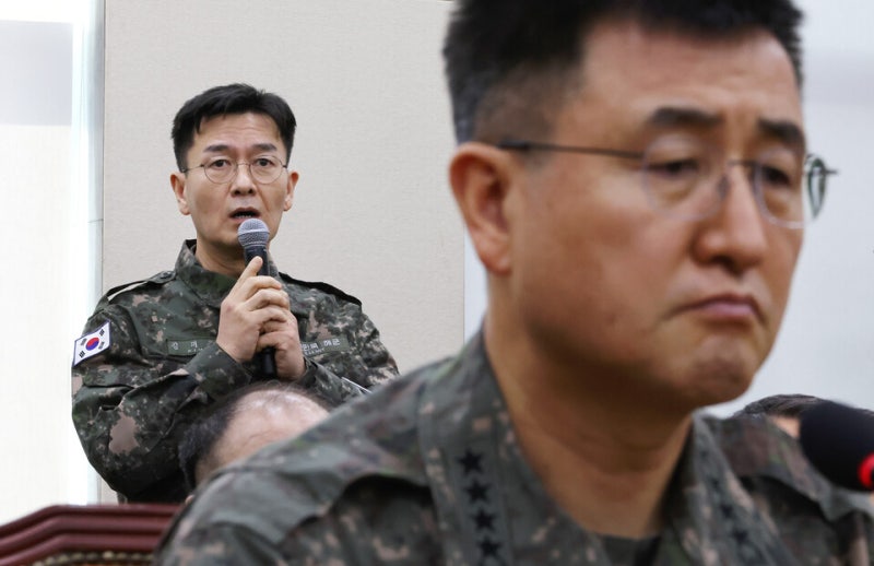국방부, 전 계엄사령관 <b>박안수</b> 육군참모총장 <b>직무정지</b>