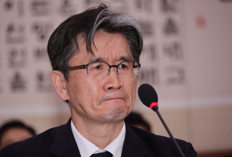 뭇매 맞은 <b>오동운 공수처장</b> "尹 <b>체포</b> 무산, 매우 가슴 아프다"