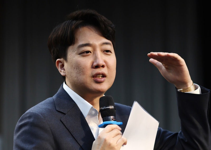 <b>이준석</b> "<b>이재명</b> '<b>주4일제</b>', 자영업자 입장에선 날벼락"