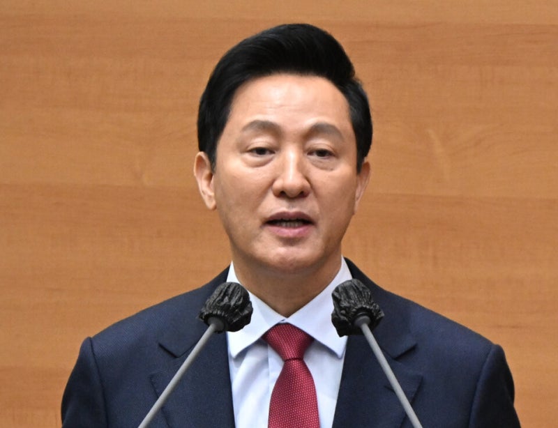 <b>오세훈 서울시장 관용차 절도</b> 사건…경찰, 여성 용의자 추적 중